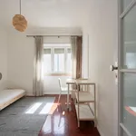 Rent 7 bedroom apartment in Lisbon