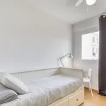 Rent 4 bedroom apartment in Valencia