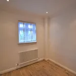 Flat to rent in Ray Park Avenue, Maidenhead SL6