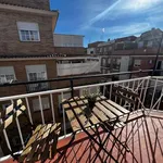 Rent a room of 60 m² in madrid