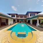 Rent 5 bedroom house of 620 m² in Phuket