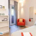 Rent 4 bedroom apartment of 80 m² in Milan