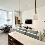 Rent 3 bedroom flat in London