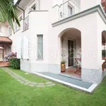 Rent 5 bedroom house of 380 m² in Basiglio