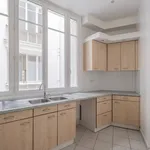 Rent 5 bedroom apartment of 127 m² in Paris