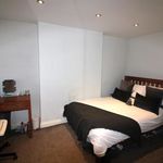 Rent 2 bedroom flat in East Midlands