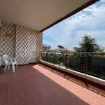 Rent 4 bedroom apartment of 96 m² in Roma