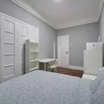 Rent a room in lisbon