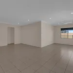 Rent 4 bedroom house in Baldivis