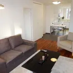 Appartement de 69 m² avec 3 chambre(s) en location à Paris