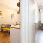 Rent 4 bedroom apartment of 75 m² in Milan