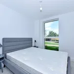 Flat to rent in Darjeeling House, Memorial Avenue, Slough SL1