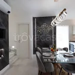 Rent 3 bedroom house of 95 m² in Roma Imperiale