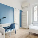 Rent 2 bedroom apartment in Milan