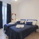 Rent 1 bedroom apartment of 52 m² in Florence