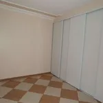 Rent 4 bedroom house of 109 m² in Estrablin