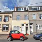 Rent 2 bedroom apartment of 66 m² in Penarth