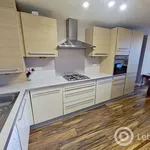 Rent 2 bedroom house in Glasgow