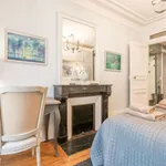 Rent 3 bedroom apartment of 1033 m² in Paris