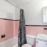 Rent 1 bedroom apartment in Montreal