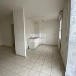 Appartement de 5 m² avec 3 chambre(s) en location à Compiegne