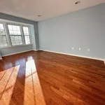 Rent 3 bedroom apartment in Jersey City