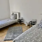 Miete 2 Schlafzimmer wohnung von 646 m² in Kaiserslautern