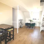 Appartement de 172 m² avec 5 chambre(s) en location à DARDILLY