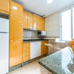 Rent a room of 85 m² in valencia