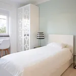 Rent 5 bedroom apartment in Lisbon