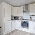 Rent 3 bedroom apartment of 95 m² in london