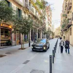 Rent 1 bedroom apartment of 52 m² in barcelona