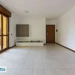 Rent 3 bedroom apartment of 90 m² in Milan