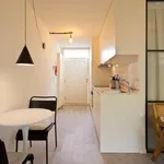 Rent 1 bedroom apartment in porto