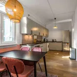 Rent a room of 130 m² in frankfurt