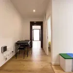 Rent a room of 87 m² in barcelona