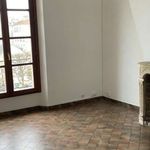 Rent 2 bedroom apartment of 52 m² in Versailles