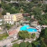 Rent 4 bedroom apartment of 50 m² in Positano