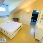 Rent 3 bedroom apartment of 90 m² in Genoa