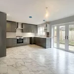 Rent 4 bedroom house in Rushmoor