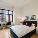 Rent 3 bedroom apartment of 279 m² in New York City