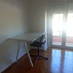 Rent a room of 130 m² in lisbon