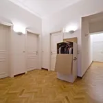 Rent 4 bedroom apartment in Ixelles