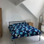 Rent 6 bedroom house in Wales