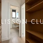 Alquilo 4 dormitorio casa de 263 m² en Madrid