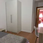 Rent a room of 125 m² in lisbon