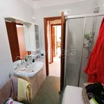 Rent 4 bedroom apartment of 86 m² in Adria