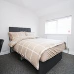 Rent 2 bedroom flat of 1345 m² in Swansea