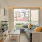 Rent 1 bedroom apartment of 70 m² in Lisbon