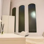 Rent a room of 350 m² in Barcelona